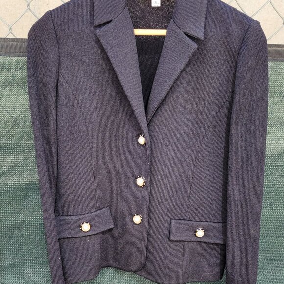 St. John Jacket REDUCED FOR QUICK SALE - Picture 2 of 7